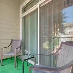 Smoke Free Amazing Modern 1 Bd Near Nrg
